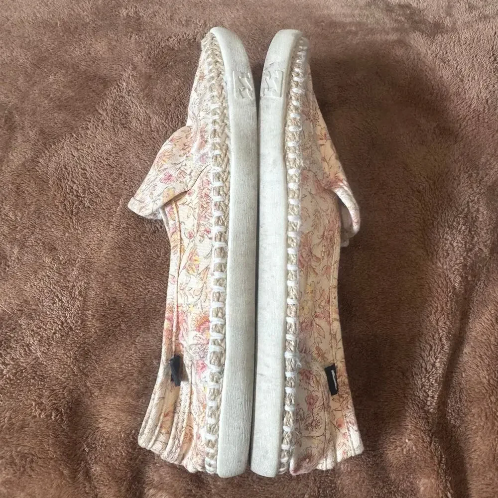 Billabong‎ Women's Floral Paisley Pink/White Loafers Size 8 Casual Slip On Beach